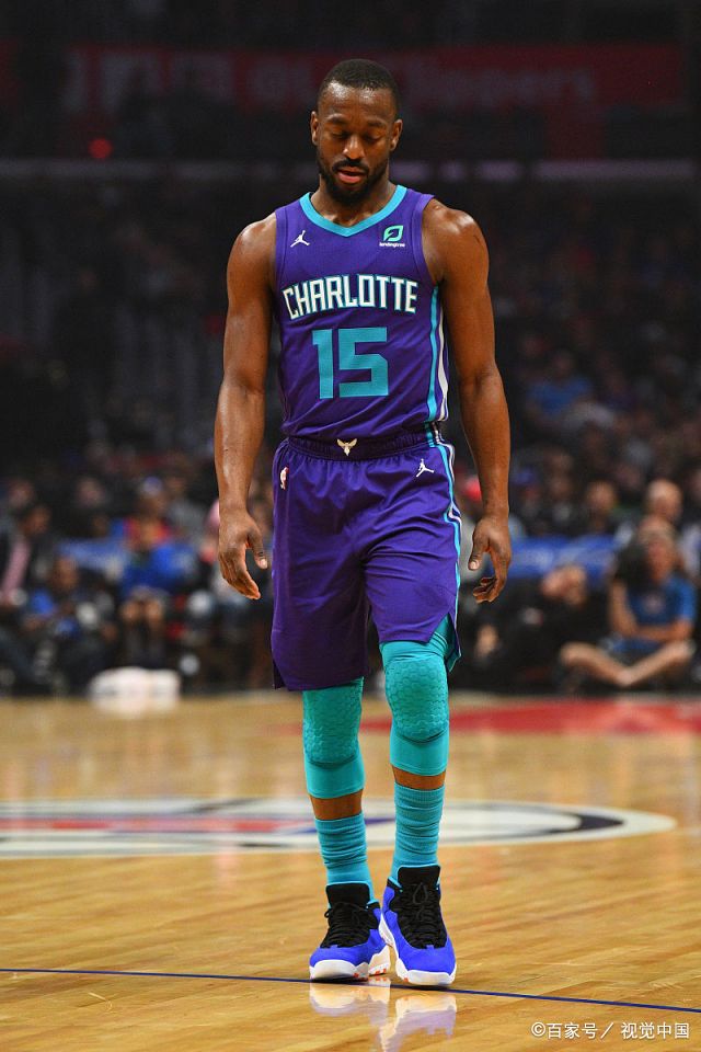 最近的这几场比赛,肯巴沃克的球星本色尽显无遗